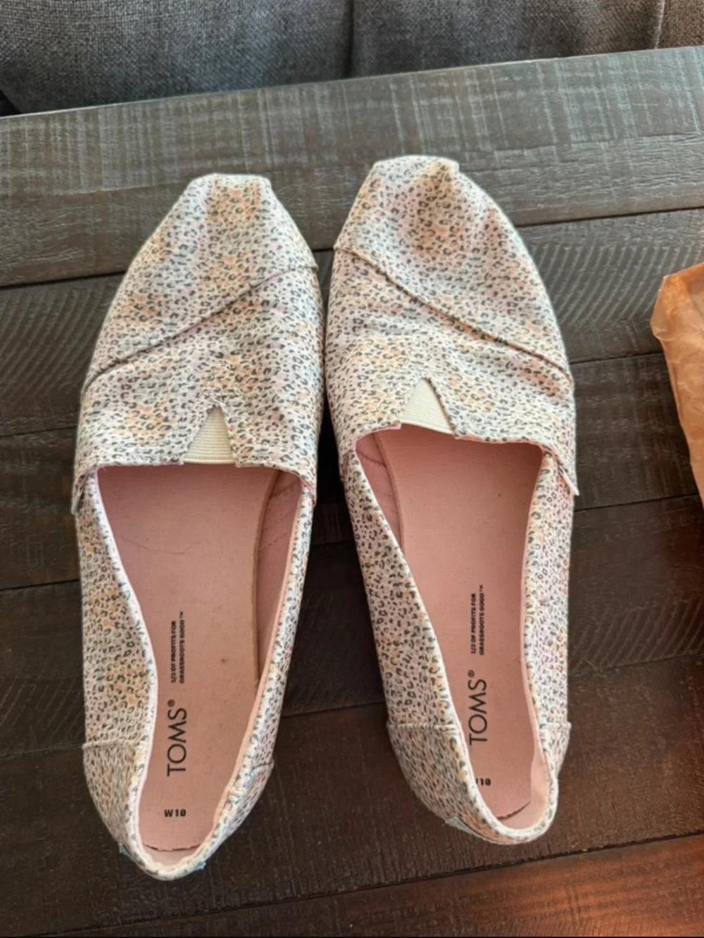 TOMS Women's Slip-On Espadrilles in Pink and Cream Micro Floral